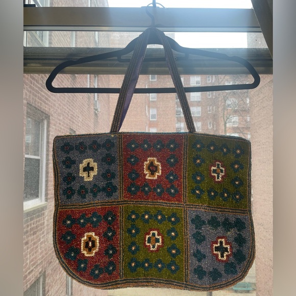 Embroidered beaded bag - Picture 4 of 4